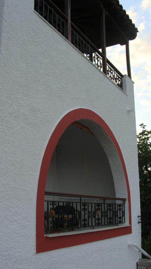 Captain George'S Apartments Patitiri Exterior foto